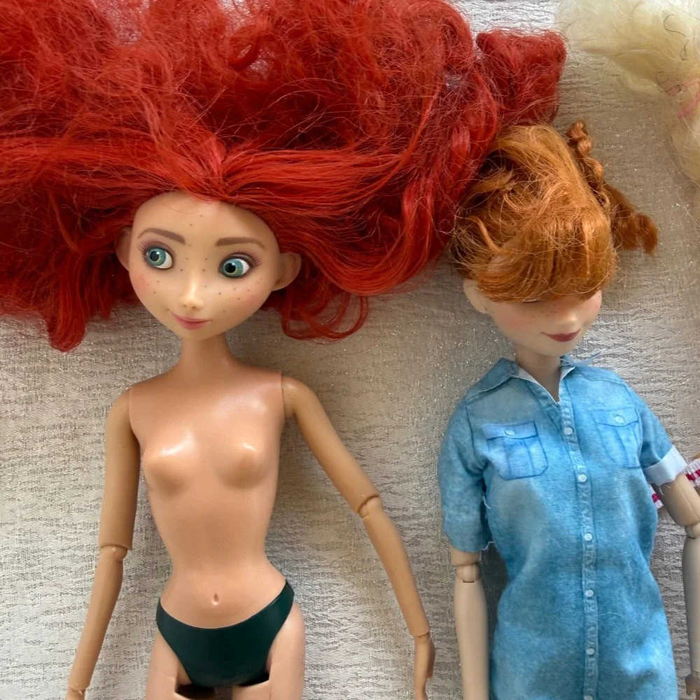 Lot of 5 Disney Princess Fashion Dolls Ariel Anna Elsa Merida Articulated
